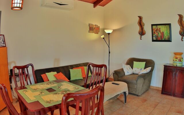 Charming 2 Bdrm Tuscany-style Villa