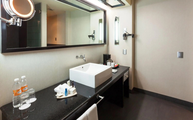 Crowne Plaza Toluca Lancaster by IHG