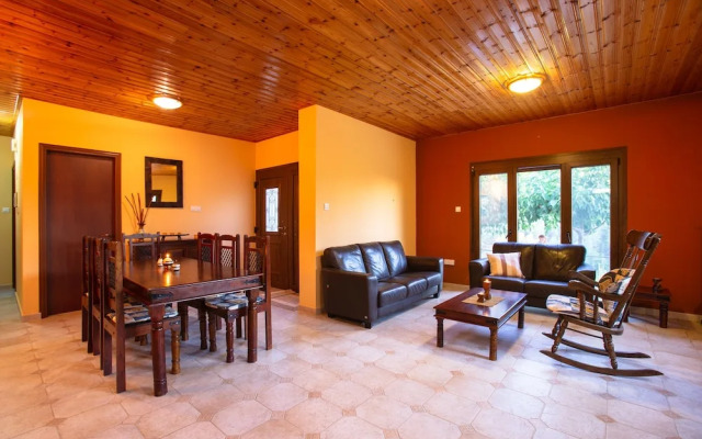 Satori Hut - Hostel