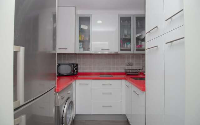 Cosy 1 Bedroom Calle Victoria