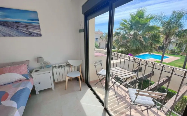 Casa Mila Roda Sleeps 4 With Pool