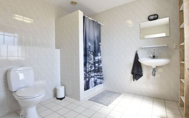 Holiday home in Dalfsen with terrace and garden with barbecue