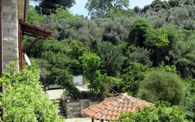 Tsorni Hill Cottage