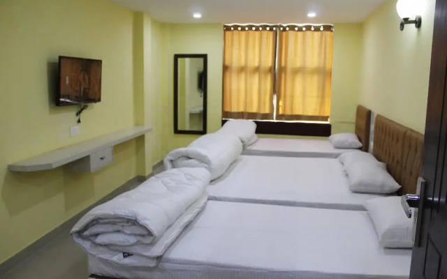 Hotel Raj Mahal
