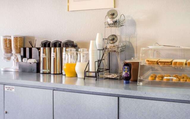 Rodeway Inn Winslow I-40