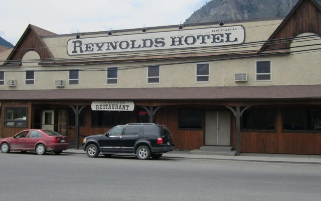 Reynolds Hotel
