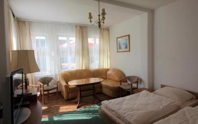 Dom wypoczynkowy Szarotka&Krokus