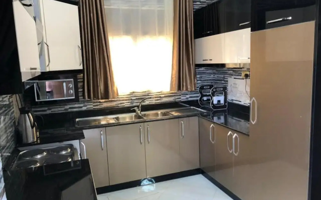 Lovely 2 Bed Apartment in Entebbe