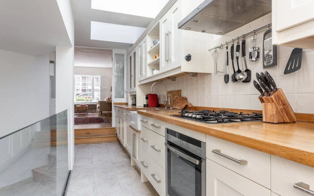 Linhope Street by Onefinestay