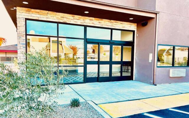 Ramada by Wyndham Modesto Yosemite Area