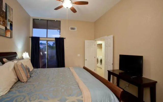 Charming 2BR-2BA by BlueBarrelHomes