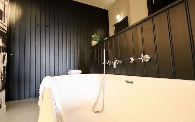 Van der Gang Suites