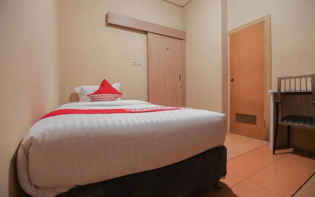 OYO 298 Gemilang Guesthouse