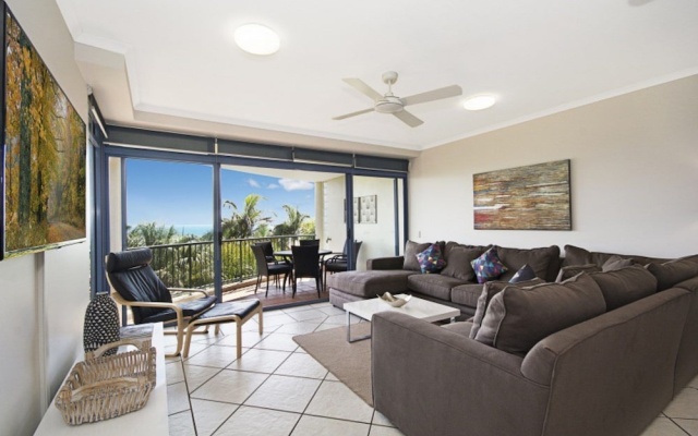 Stunning views great location Sunshine Beach! - Unit 1 Vista Pacific 12 Bryan Street – Balcony – Sunshine Beach