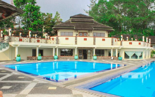 Parkside Nuansa Maninjau Resort
