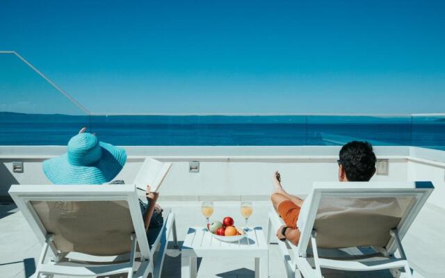 Romana Beach Apartments