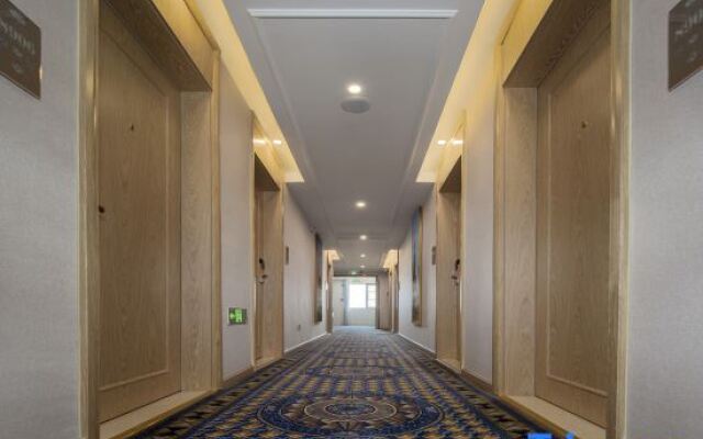 Vienna Hotel Ru Gao East Store