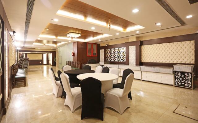 OYO 5614 Hotel Rolex Inn