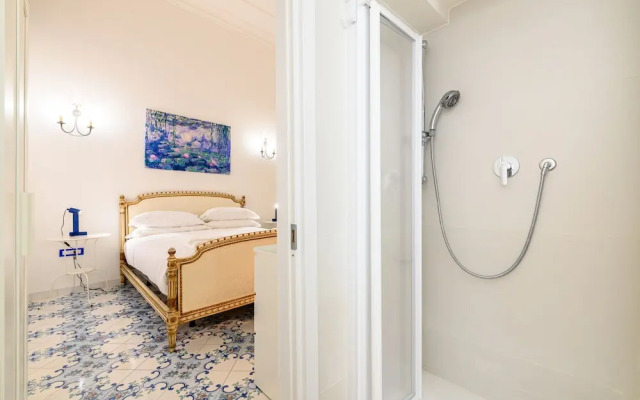 Piazza Sannazzaro 200 - Monet