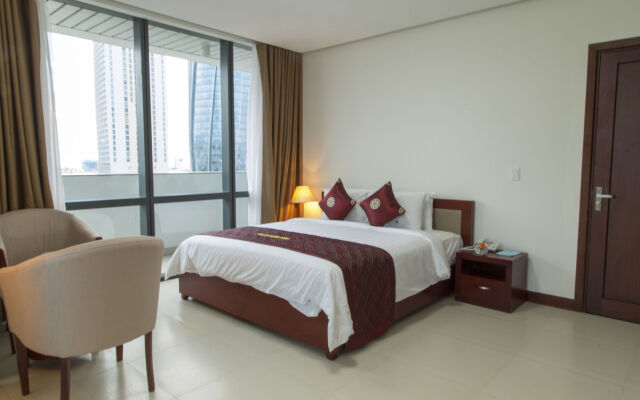 Danang Han River Hotel