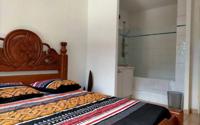 Bel appartement avec piscine, face à la mer