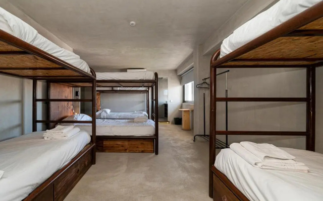 N1 Hostel Apartments & Suites