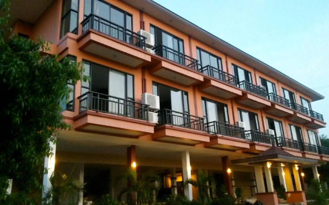 Raya Boutique Hotel