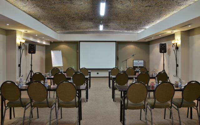 Protea Hotel by Marriott Cape Town Durbanville