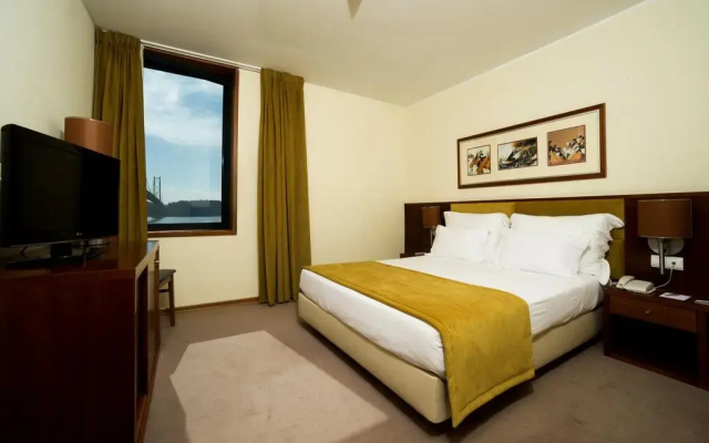 Vila Gale Opera Hotel