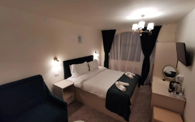 . Cabana Cerbul Camere De Inchiriat