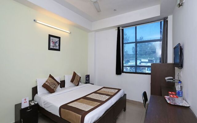 OYO 11392 The Hotel Grand Hospitality