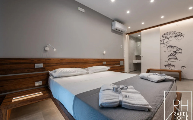 B&B Rakel Home
