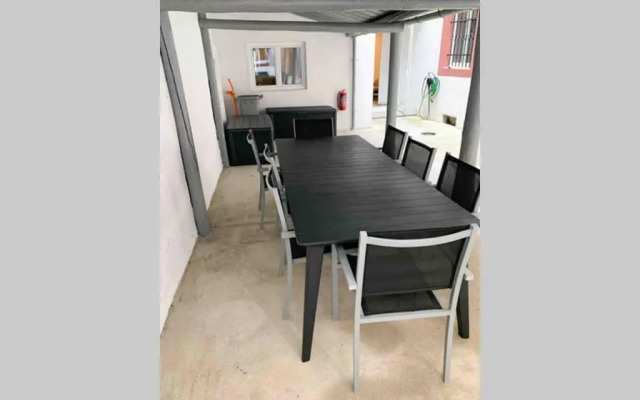 La cour du faubourg 3