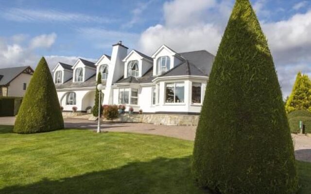 The Arches Country House