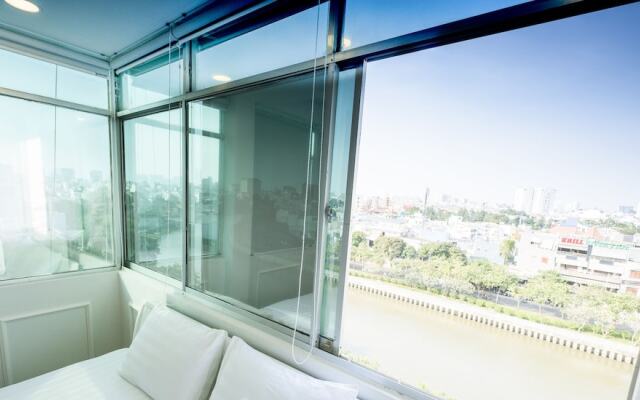 White Diamond PN Hotel