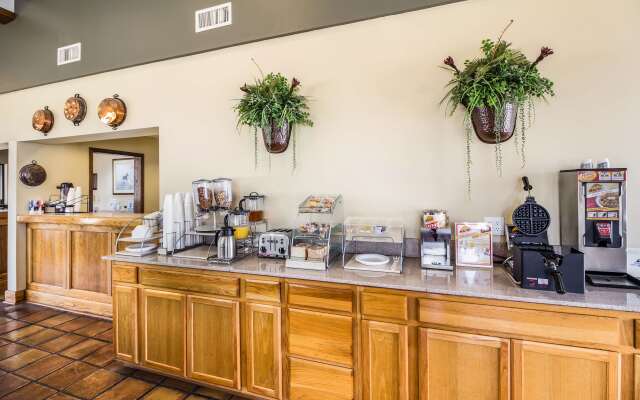 Americas Best Value Inn Columbus, TX