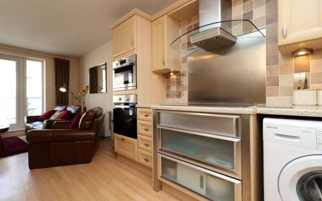 3 Bed Apartment - Mermaid Quay