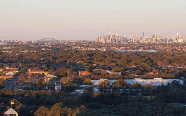 Sydney Olympic Park Apartment