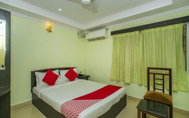 OYO 25121 Bns Lodge
