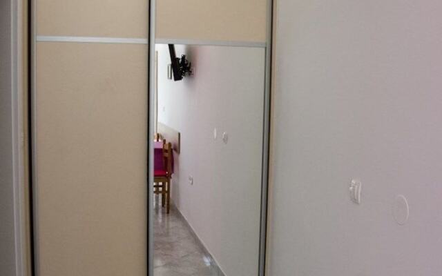 Apartments Valentić 1304