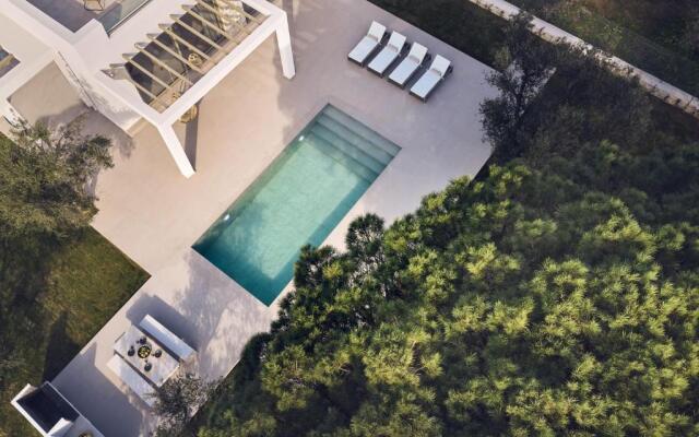 Oceanids Luxury Villas, By ThinkVilla