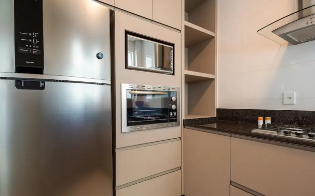 Apt w/ Gourmet Balcony 450m From Beach Reb0802
