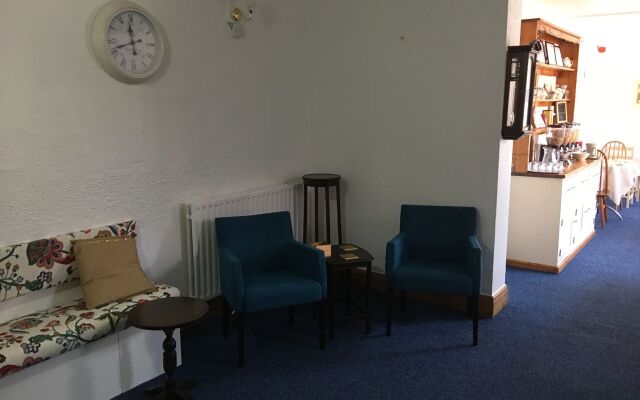 Whiteways Hotel