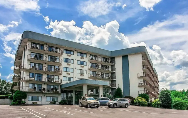 Park Tower Inn