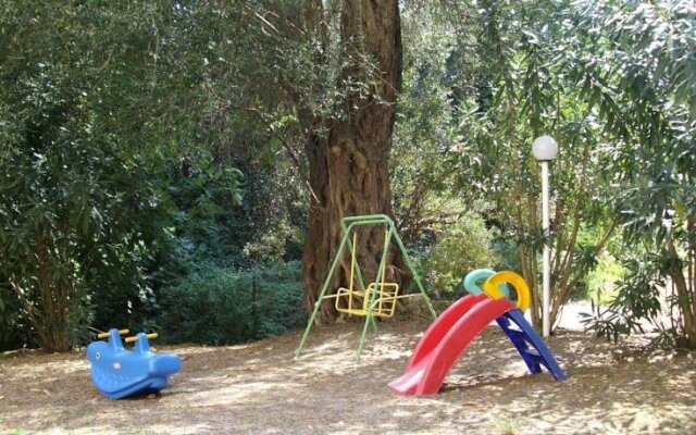 Spiros Apartments