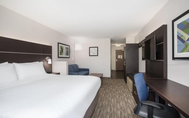 Holiday Inn Express Hotel & Suites Longmont by IHG