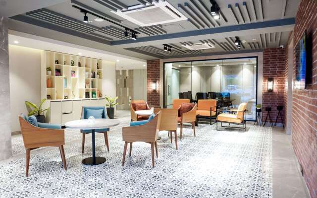 Golden Tulip Lucknow