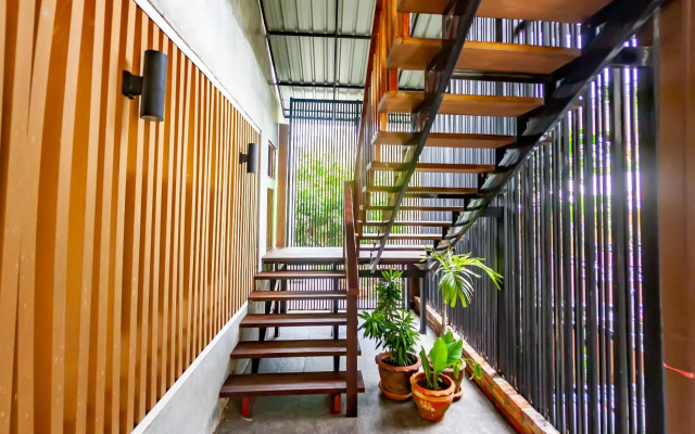 Tonmai Suites