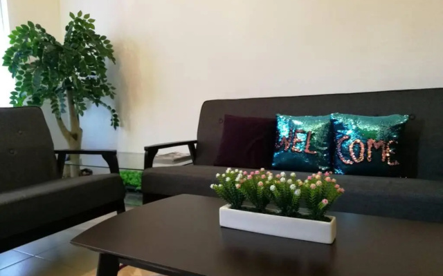 Ken1606 Home-Centre of KB | WIFI | 6 to 8 pax – Hotel Rooms – Kota Bharu