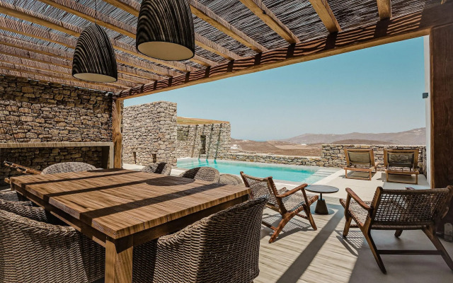 Amarelo Suites
